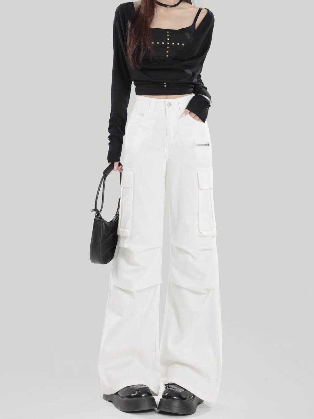 Brand-New Fleece-Lined White Cargo Pants (Size L) – Cozy & Trendy!